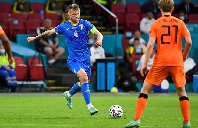 Piękny gol Yarmolenki na nic się zdał. Ukraina przegrywa z Holandią