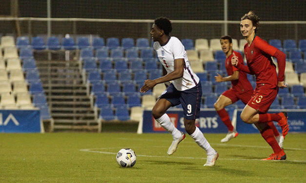 Divin Mubama zdobywa pierwszego gola dla reprezentacji Anglii U18