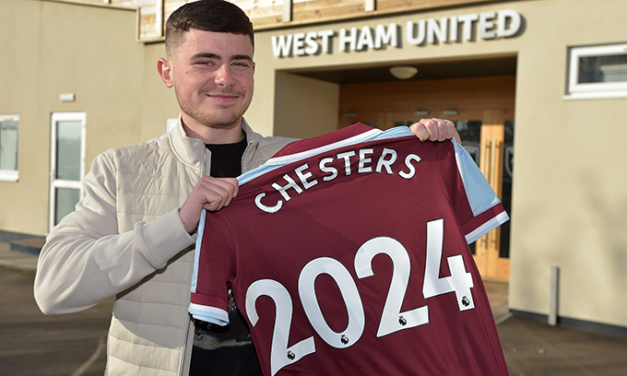 Dan Chesters podpisał nowy kontrakt z West Hamem United
