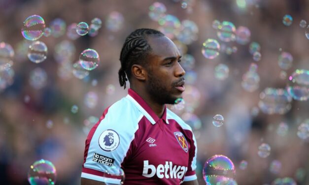 Moyes: Międzynarodowe obowiązki wpływają na formę Antonio