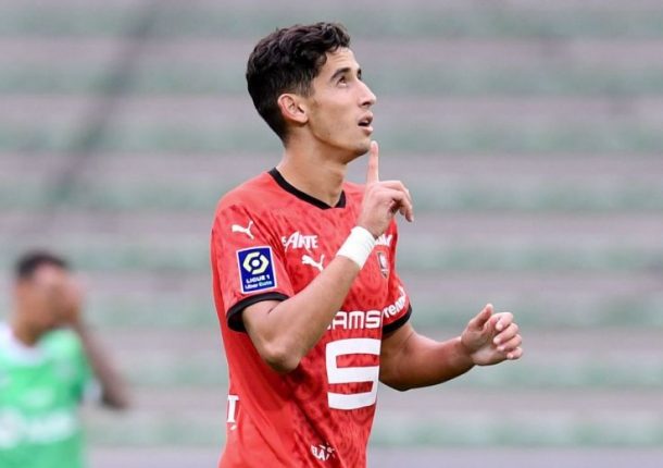 Nayef Aguerd, marokański środkowy obrońca grający w Rennes jest celem klubu