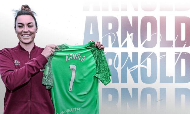 Mackenzie Arnold przedłuża kontrakt z West Hamem United Women