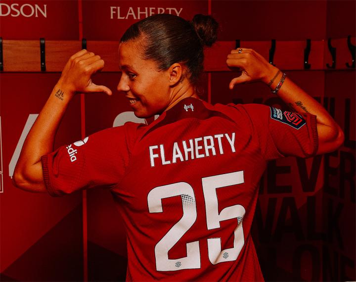 Liverpool potwierdził pozyskanie Gilly Flaherty po wygaśnięciu jej kontraktu z Młotami