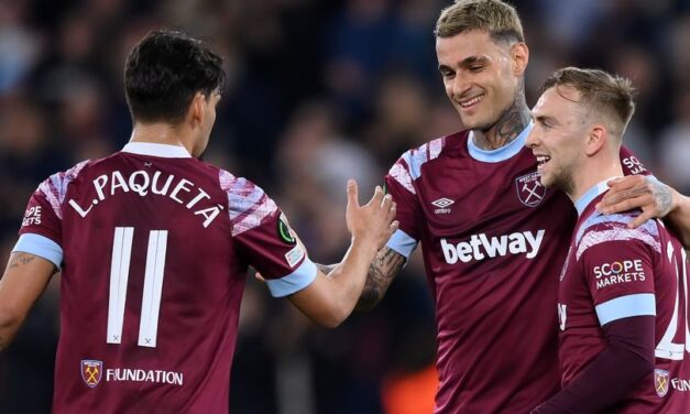 Jeśli Scamacca zechce odejść, wpływowy Barnett załatwi sprawę