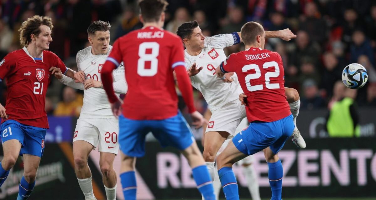 Reprezentacje: Coufal i Souček zagrali z Polską, Areola mianowany bramkarzem drugiego wyboru