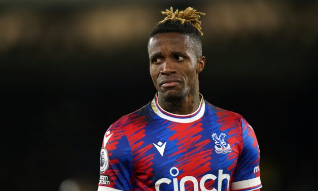 Wilfried Zaha powróci do składu na mecz z West Hamem United