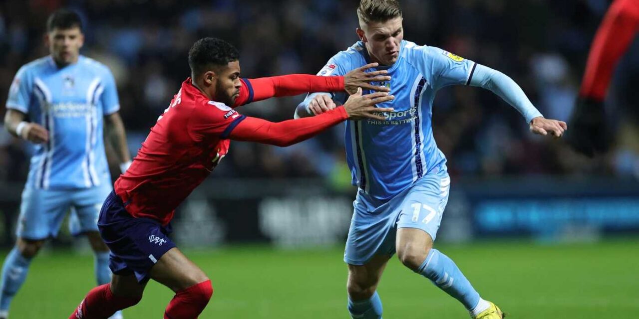 Rewelacja Championship coraz bardziej interesuje Młoty