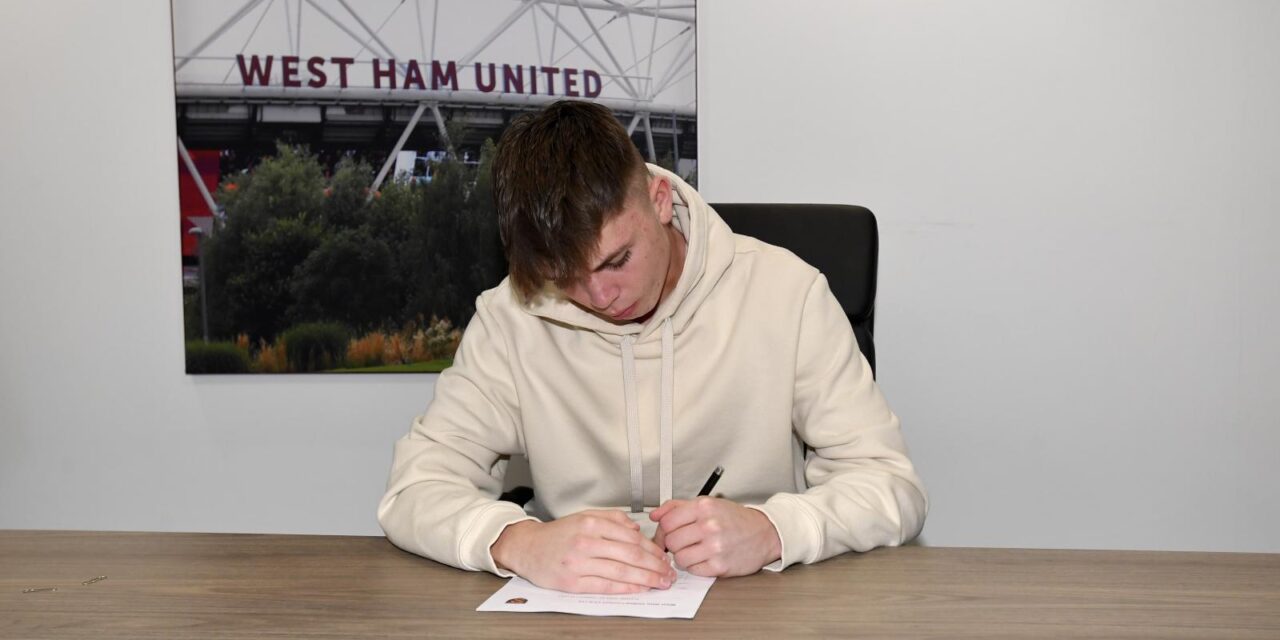 Patrick Kelly podpisał nowy kontrakt z West Hamem United