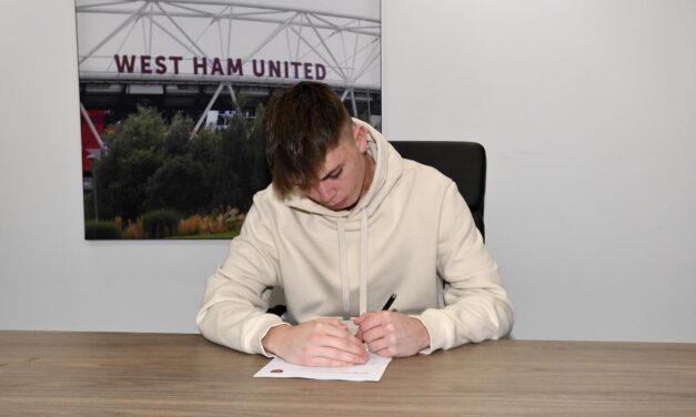 Patrick Kelly podpisał nowy kontrakt z West Hamem United