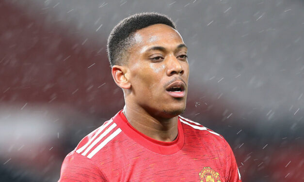 Znalazł się na celowniku Młotów, choć nie jest graczem w typie Moyesa