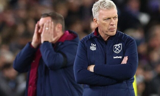 Upór i konsekwencja Moyesa, mogą być przyczyną jego własnego upadku