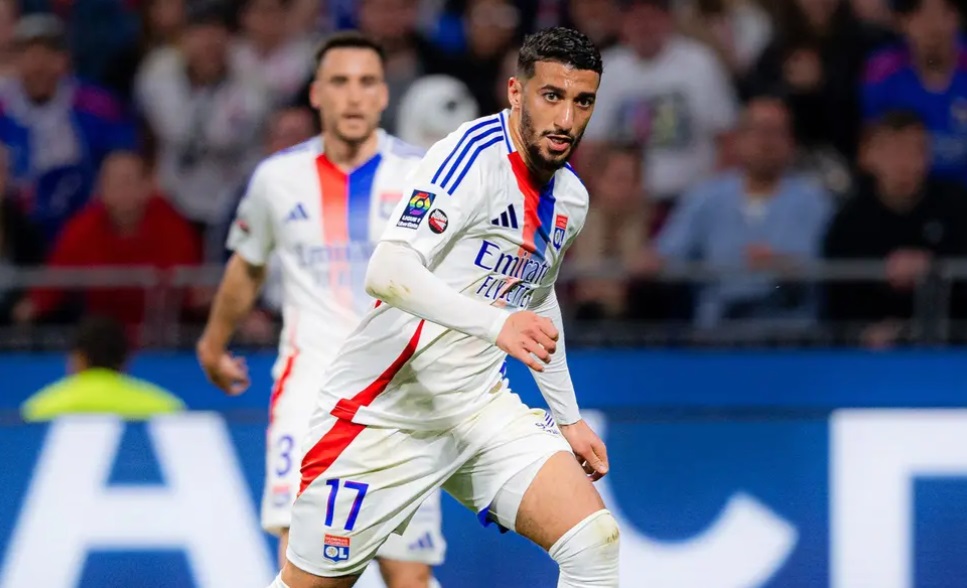 Oficjalnie: Saïd Benrahma sfinalizował stały transfer do Lyonu