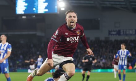 Kontrowersyjny gol odbiera West Ham United zwycięstwo w Brighton [WIDEO]