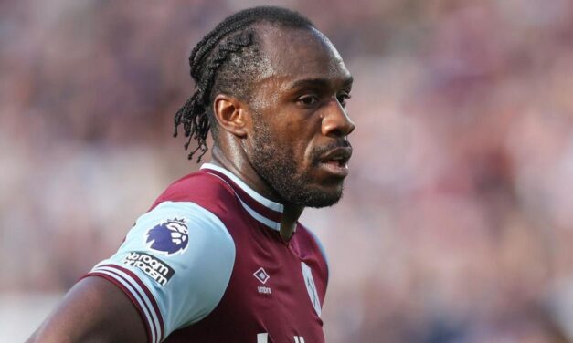 Antonio żegna się z West Hamem. Najlepszy strzelec klubu w erze Premier League przenosi się do Kataru