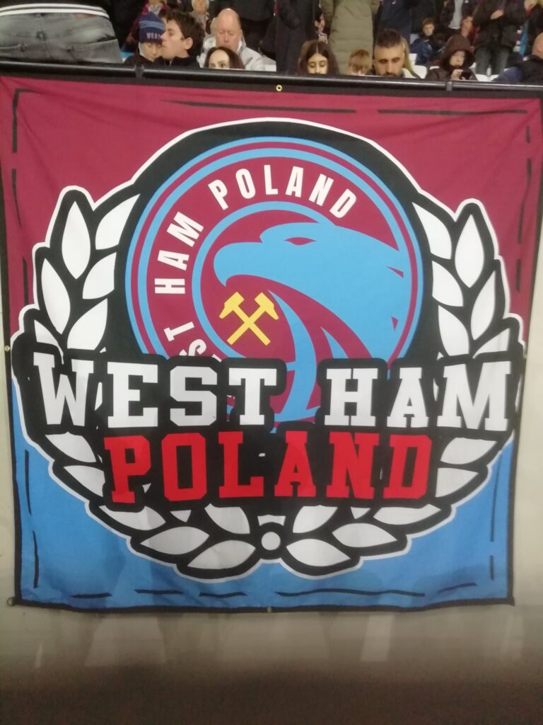 Flaga West Ham Poland na stałe na London Stadium