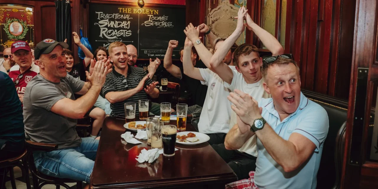 West Ham Poland na spotkaniu Official Supporters’ Clubs w Boleyn Pub